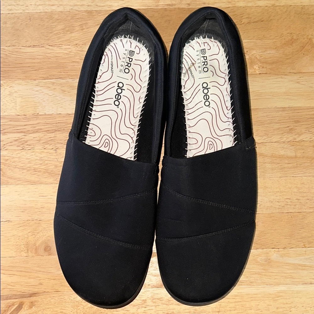 Abeo Black Flats Comfortable Slip-On Loafers